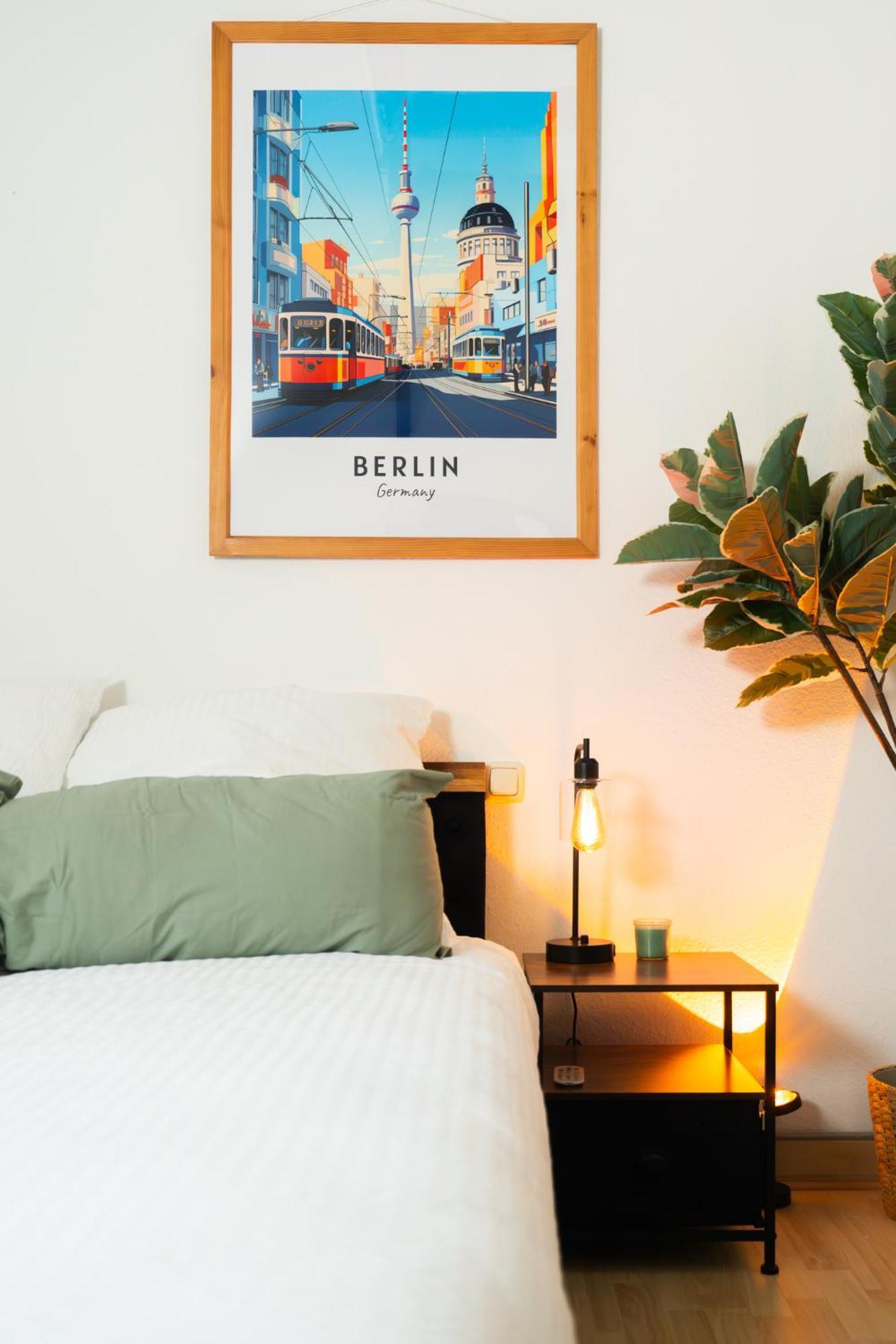 Staywell - Lichtdurchflutetes Apartment Mit Terasse Берлін Екстер'єр фото